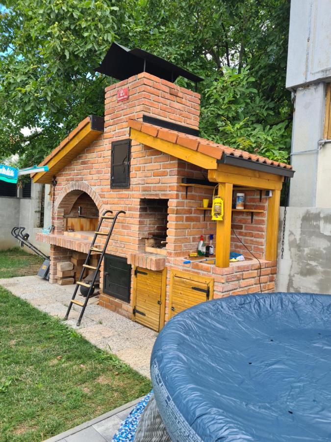 Apartment Dinlux Марибор Экстерьер фото