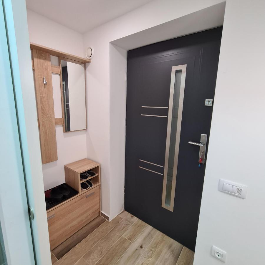 Apartment Dinlux Марибор Экстерьер фото