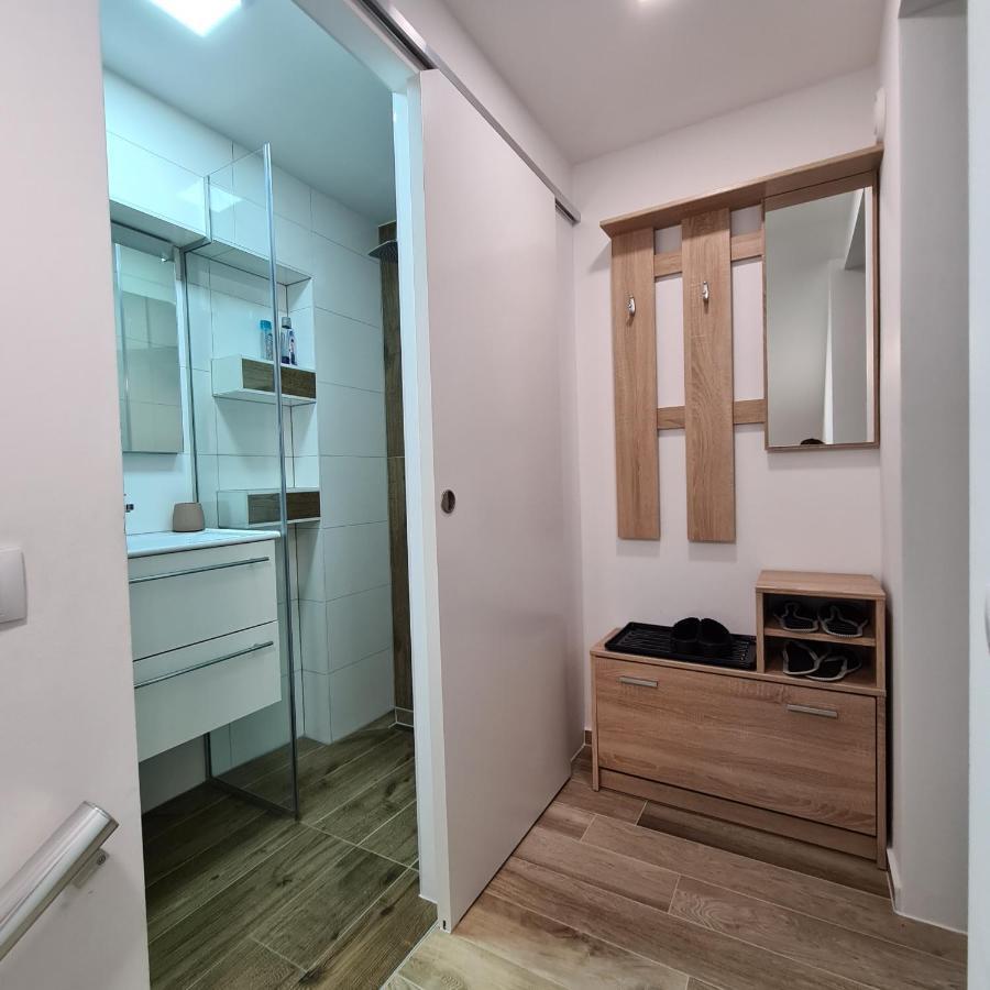 Apartment Dinlux Марибор Экстерьер фото
